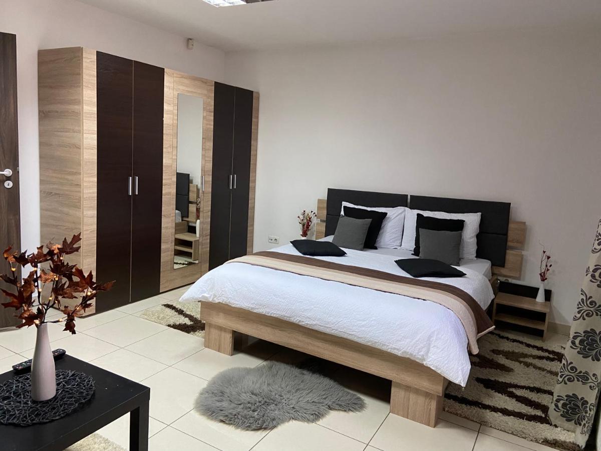 Aqua Apartman Σάτου Μάρε Εξωτερικό φωτογραφία